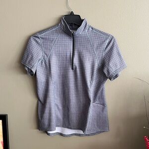 WOMENS XL KERRITS QUARTER ZIP SHORT SLEEVE SHIRT